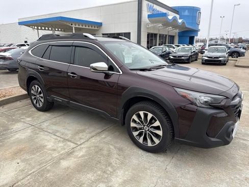 Used 2025 Subaru Outback Touring XT w/ Tech Package 3 image 7