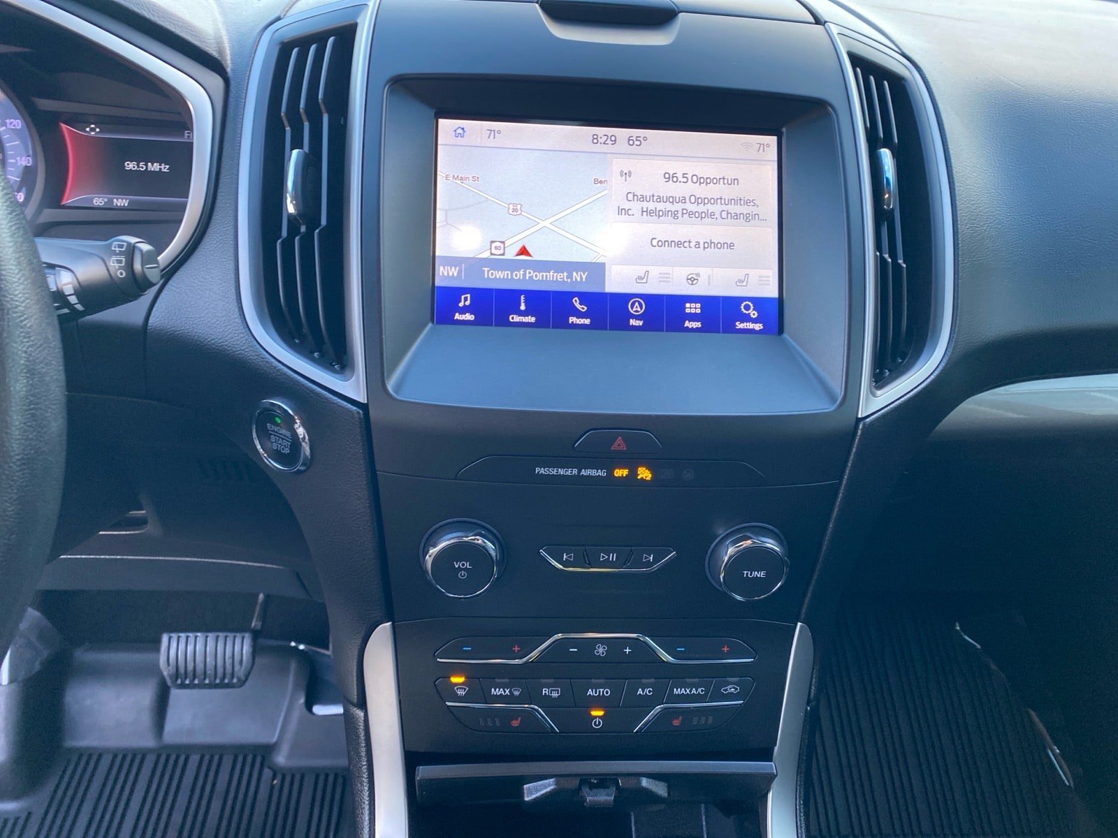 Used 2019 Ford Edge SEL w/ Equipment Group 201A AWD/4WD image 12