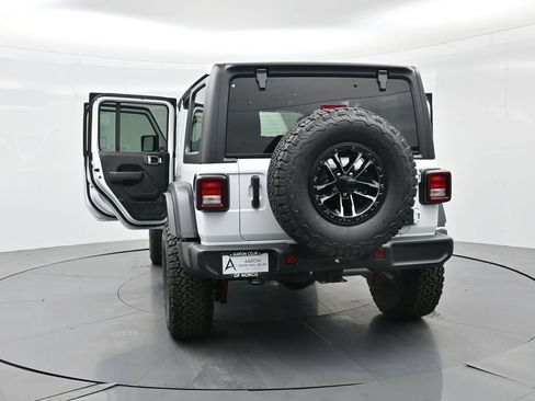 New 2025 Jeep Wrangler Willys AWD/4WD image 38