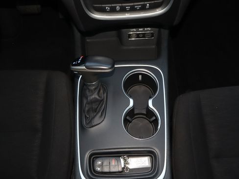 Used 2019 Dodge Durango SXT AWD/4WD image 19