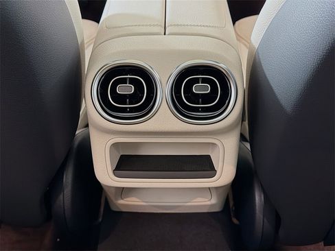 New 2026 Mercedes-Benz GLC 300 4MATIC image 28