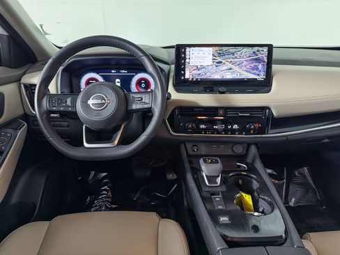 Certified 2024 Nissan Rogue SL image 39