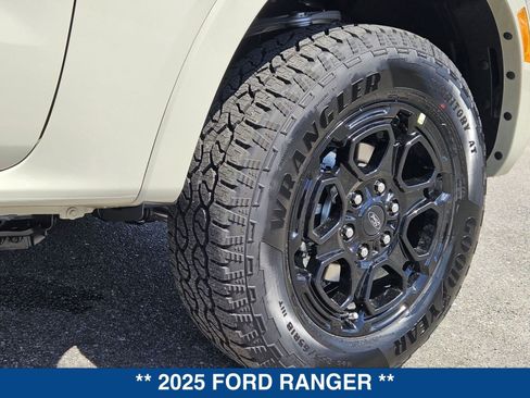 New 2025 Ford Ranger XLT w/ Equipment Group 301A High image 13