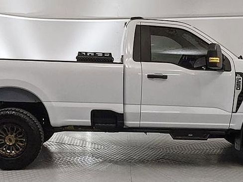 Used 2024 Ford F250 XL w/ FX4 Off-Road Package image 2