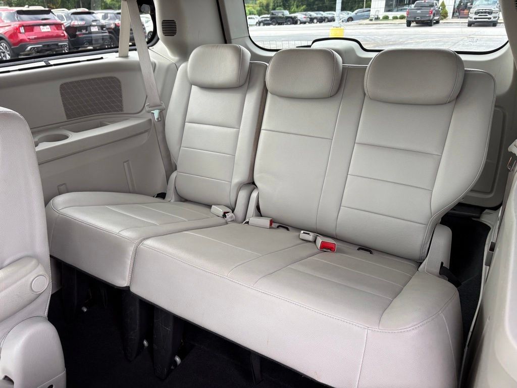 Used 2008 Dodge Grand Caravan SXT FWD image 21