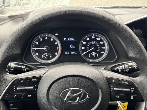 Used 2021 Hyundai Sonata SE image 19