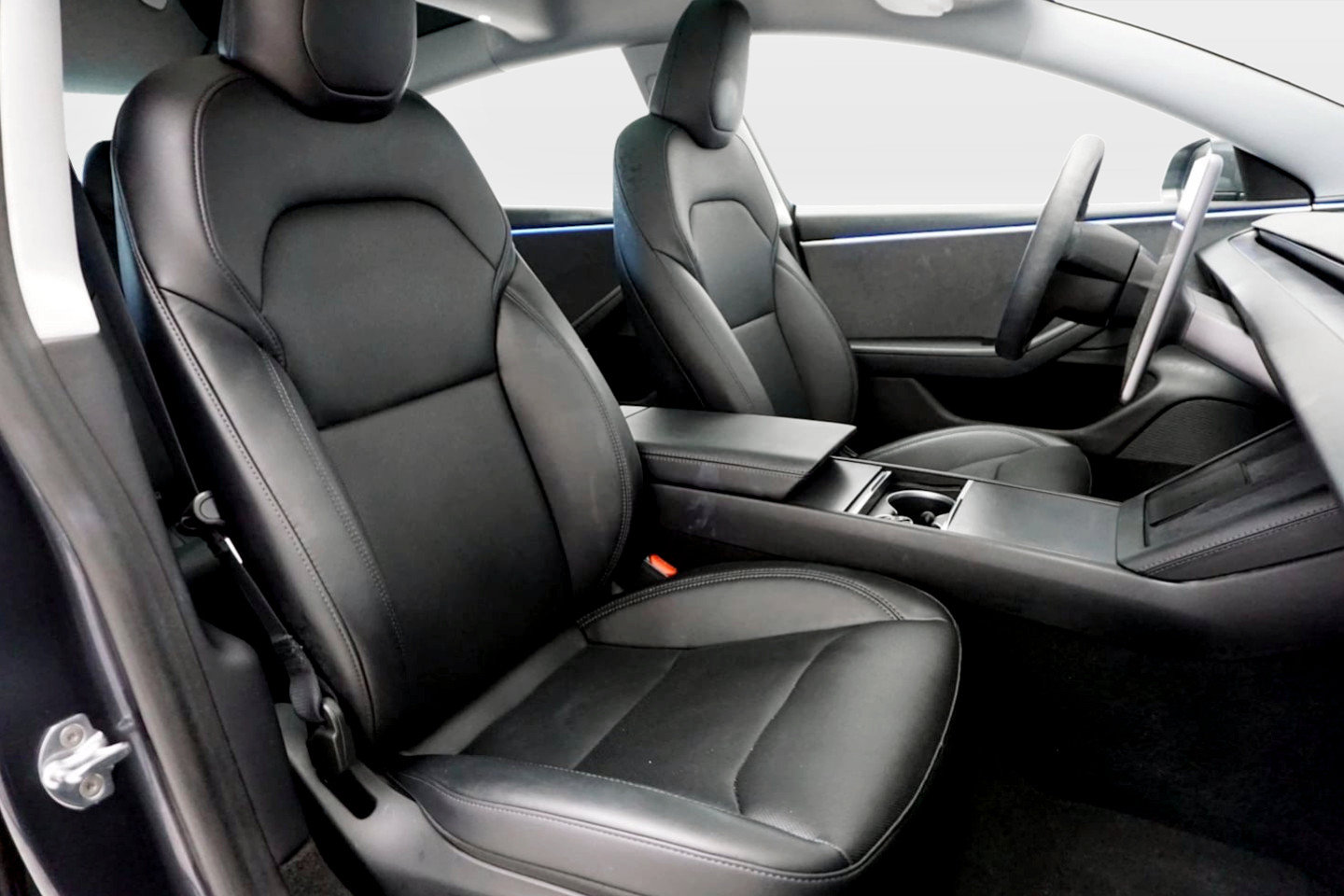 Used 2025 Tesla Model 3 Long Range RWD image 21