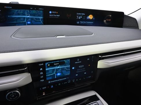 New 2026 Lincoln Navigator Reserve AWD/4WD image 27
