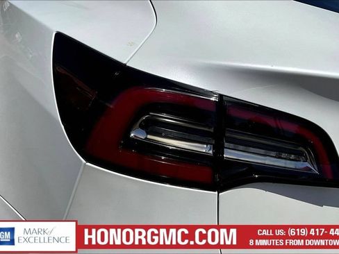 Used 2019 Tesla Model 3 Standard Range RWD image 24