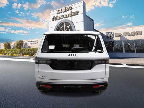 New 2026 Jeep Grand Wagoneer Limited image 7
