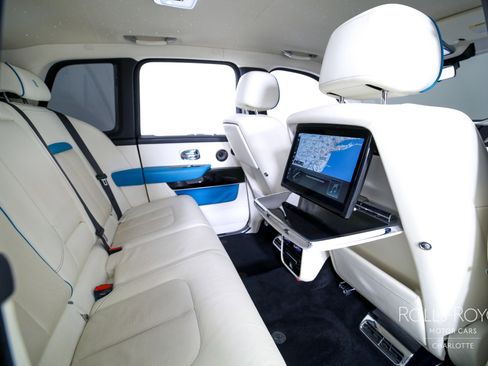 Certified 2023 Rolls-Royce Cullinan w/ Cullinan Package AWD/4WD image 28