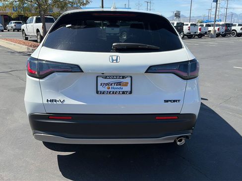 Used 2027 Honda HR-V Sport image 5