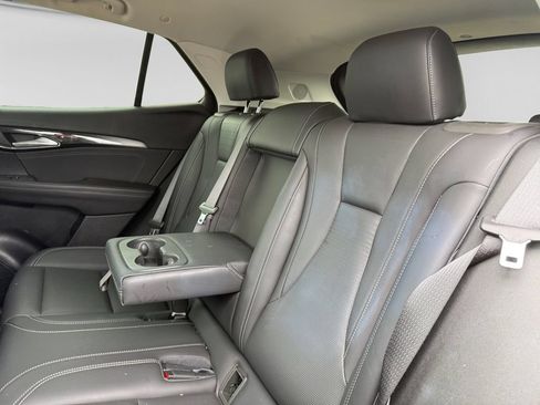 Used 2024 Buick Envision Preferred AWD/4WD image 35