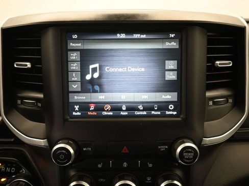 Used 2021 RAM 1500 Big Horn AWD/4WD image 14