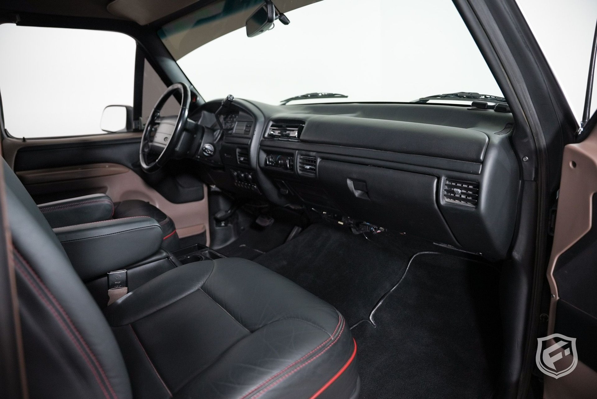 Used 1996 Ford Bronco Eddie Bauer AWD/4WD image 31