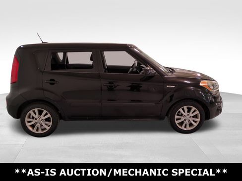Used 2013 Kia Soul image 2