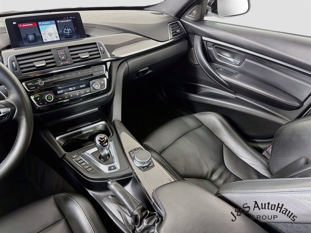 Used 2018 BMW M3 RWD image 29