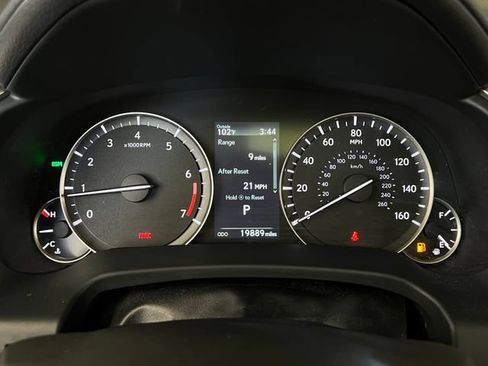 Used 2022 Lexus RX 350L FWD w/ Premium Package image 21