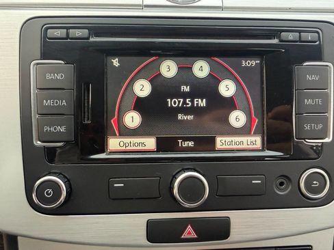 Used 2014 Volkswagen CC Sport FWD image 26