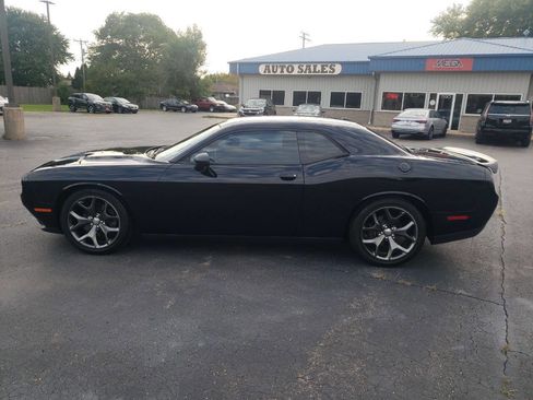 Used 2015 Dodge Challenger R/T w/ Quick Order Package 28B R/T image 8