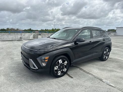 Used 2025 Hyundai Kona SEL image 40