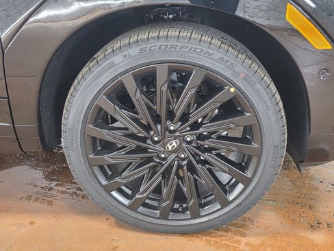 New 2026 Hyundai Santa Fe Calligraphy image 9