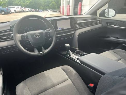 Used 2025 Toyota Camry LE w/ Convenience Package FWD image 19