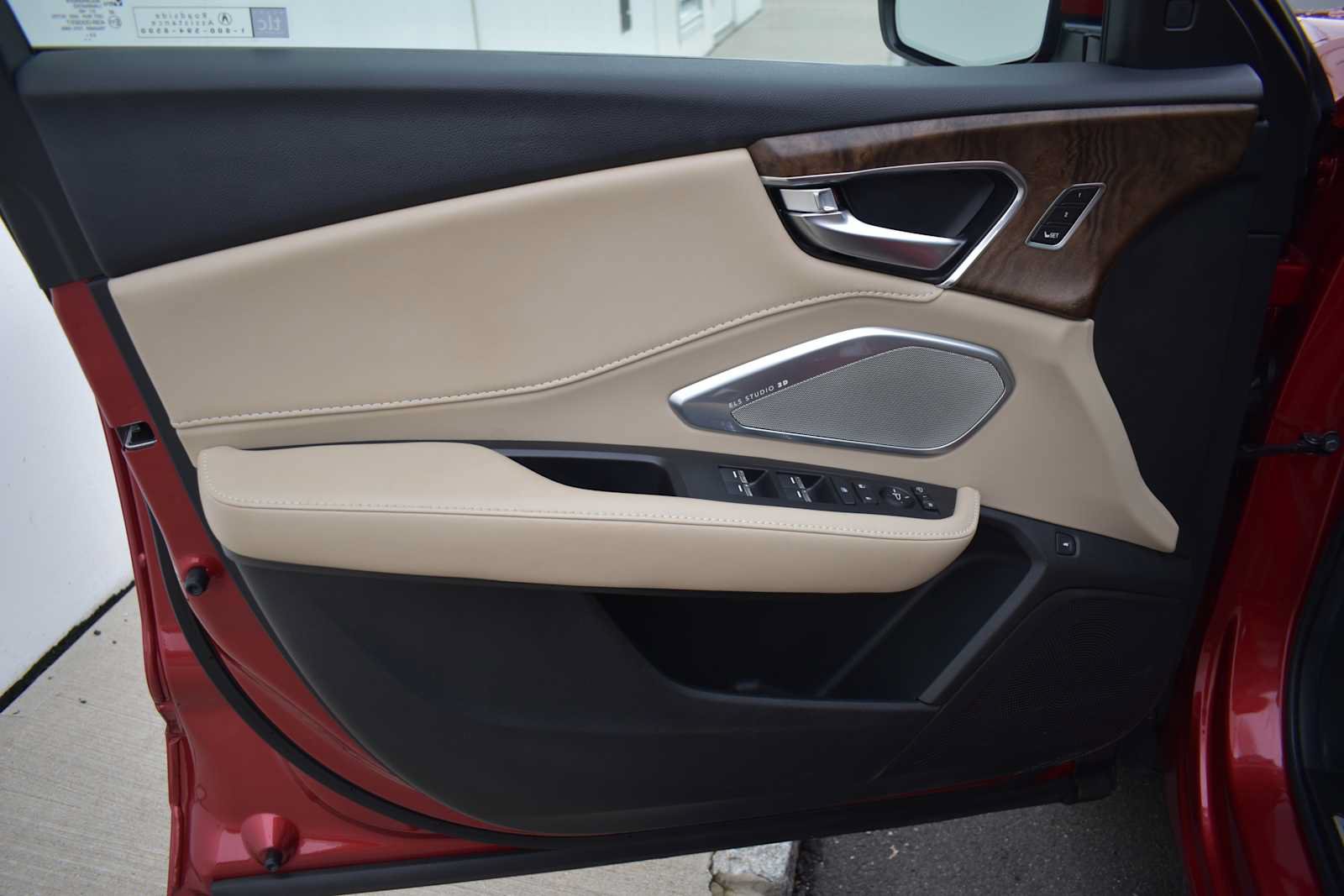 Used 2024 Acura RDX w/ Advance Package AWD/4WD image 17
