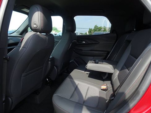 Used 2023 Chevrolet TrailBlazer RS FWD image 14