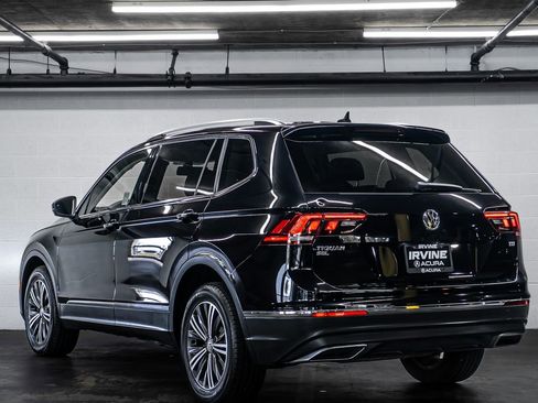 Used 2018 Volkswagen Tiguan SEL FWD image 3