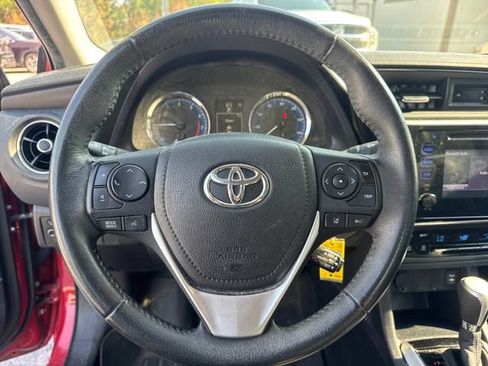 Used 2017 Toyota Corolla SE w/ Carpet Mat Package (TMS) FWD image 18