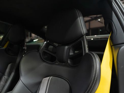 Used 2018 Porsche 911 GT3 RWD image 11