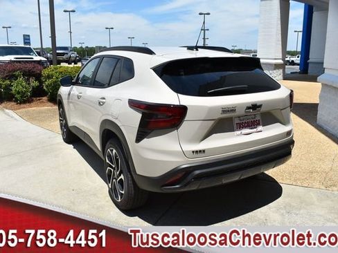 New 2026 Chevrolet Trax RS w/ Driver Confidence Package FWD image 7