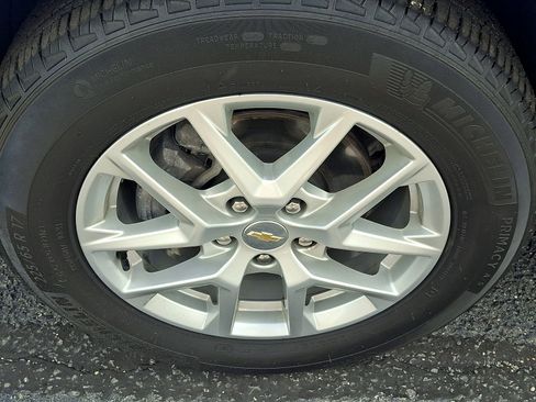 Certified 2024 Chevrolet Equinox LT FWD image 8