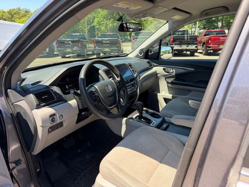 Used 2017 Honda Pilot EX image 15