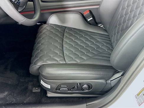 New 2026 Genesis G90 3.5T Prestige image 21