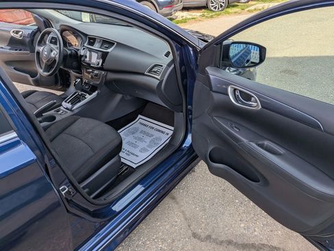 Used 2018 Nissan Sentra SR image 32