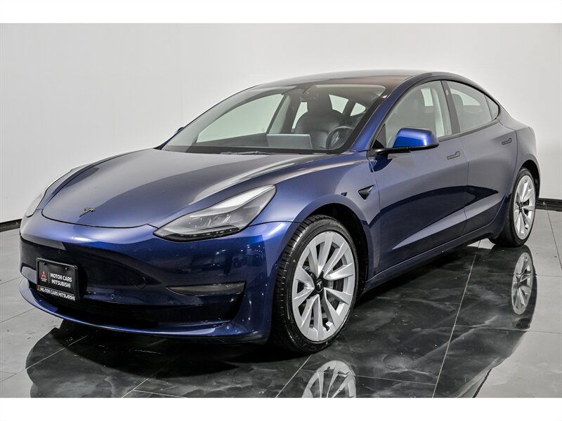 Used 2022 Tesla Model 3 RWD image 5