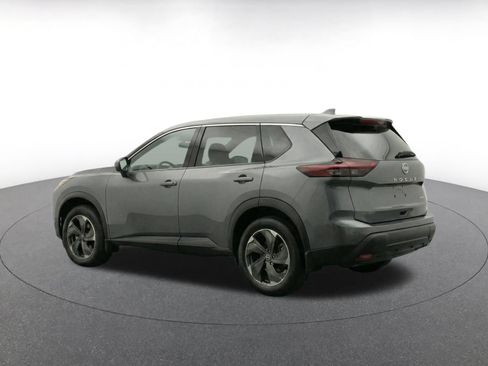 Used 2025 Nissan Rogue SV AWD/4WD image 11