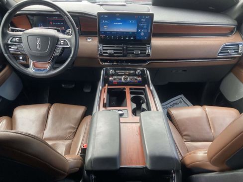 Used 2022 Lincoln Navigator Reserve image 20