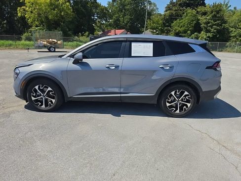 Used 2023 Kia Sportage EX FWD image 12