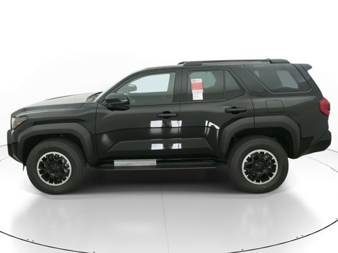 New 2026 Toyota 4Runner TRD Off-Road Premium AWD/4WD image 3