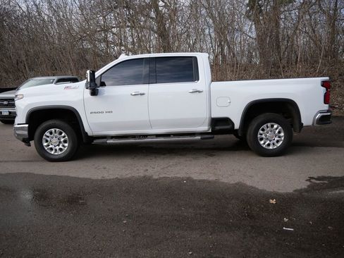 Used 2025 Chevrolet Silverado 2500 LTZ w/ LTZ Premium Package AWD/4WD image 4