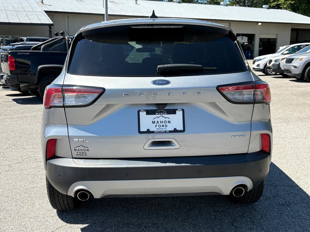 Used 2022 Ford Escape SEL AWD/4WD image 6