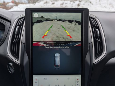 Used 2023 Ford Edge SEL image 23