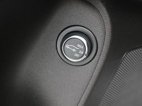 Used 2025 Buick Envista Preferred w/ Convenience I Package FWD image 18