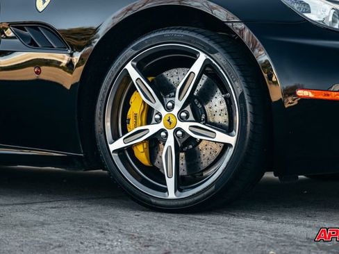 Used 2014 Ferrari California RWD image 68