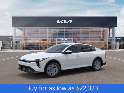 New 2025 Kia K4 LX image 3
