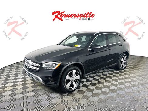 Used 2021 Mercedes-Benz GLC 300 GLC 300 w/ Premium Package image 3