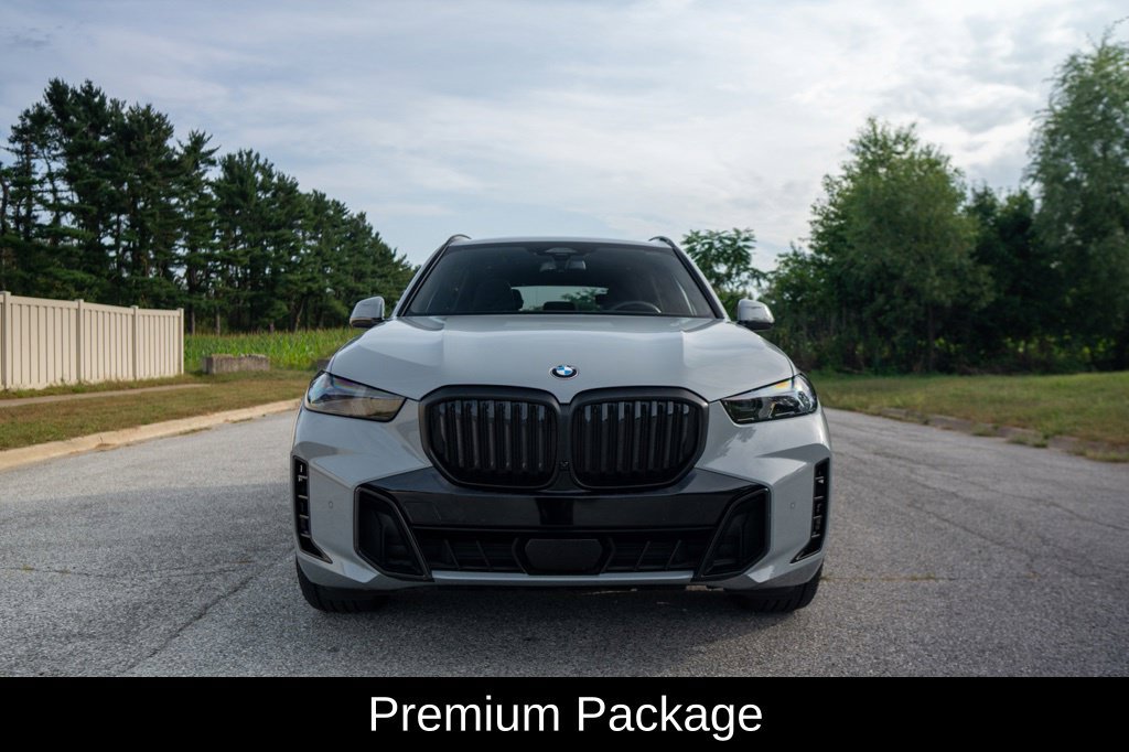 Used 2026 BMW X5 xDrive40i w/ M Sport Package AWD/4WD image 2